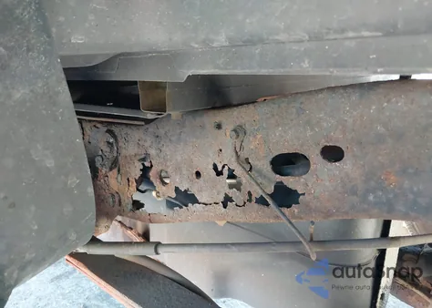 2005 Mazda B4000 z USA, uszkodzony, nr VIN 4F4ZR47E25PM05627